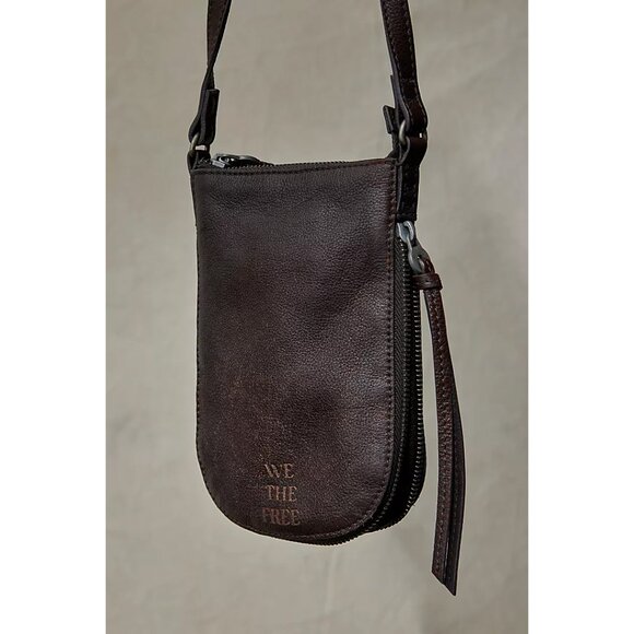 🎉LAST CHANCE🎉 FREE PEOPLE We The Free Wyatt Crossbody / Black Ink - Picture 2 of 11